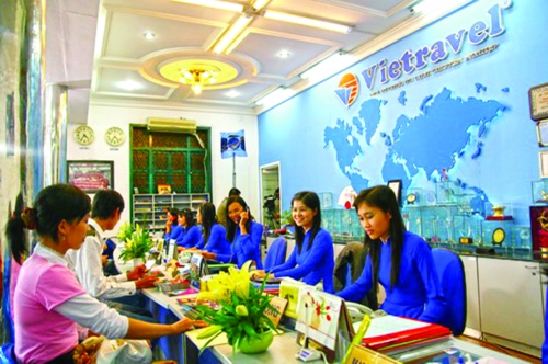 Doanh nghiệp Việt tung hàng trong tháng Tư