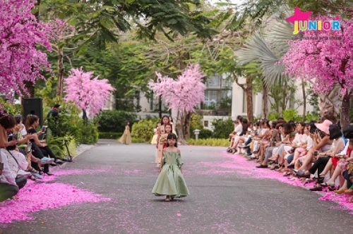 Chiêm ngưỡng sàn diễn thời trang đẹp như cổ tích tại Premier Village Danang Resort Managed by AccorHotels