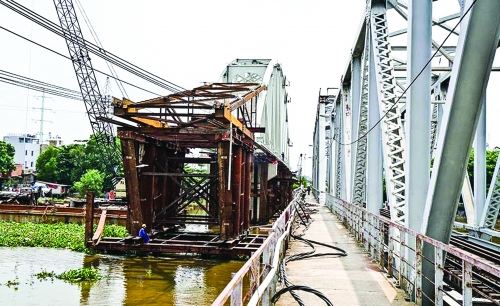 Công trình cầu sắt Bình Lợi lại trễ hẹn