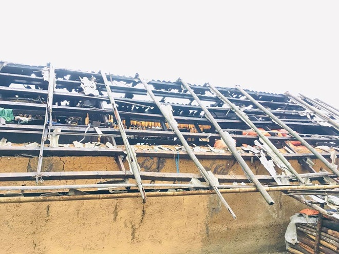 Nhiều nhà dân vỡ nát sau trận mưa đá thứ 6 ở Lai Châu