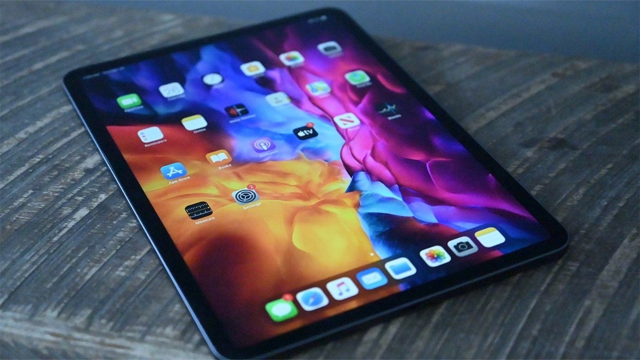 MacBook Pro sẽ có màn hình OLED vào năm 2026