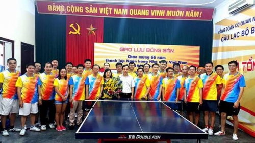 Giao lưu bóng bàn chào mừng kỷ niệm 66 năm thành lập Ngành