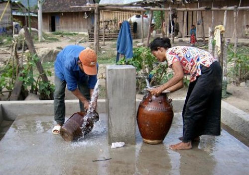 Cấp nước theo mô hình cụm hộ tại các xã miền núi của Hà Nội