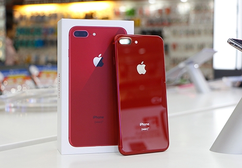 Mua iPhone 8/8 Plus đỏ tại FPT Shop được tặng 2 năm bảo hành
