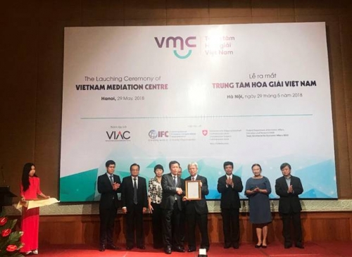 Ra mắt Trung tâm Hòa giải Việt Nam