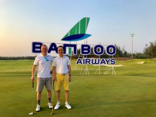 Đại sứ Anh lần đầu tiên chơi golf tại Việt Nam