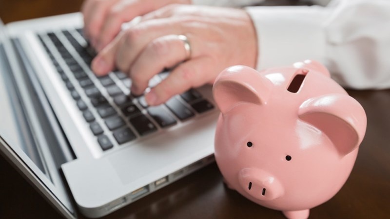 Tăng lãi suất tiết kiệm online không làm lãi vay tăng