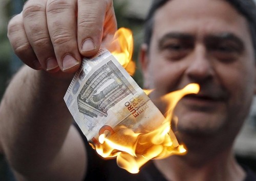 Hy Lạp đóng cửa ngân hàng để ngăn tình trạng hỗn loạn tài chính
