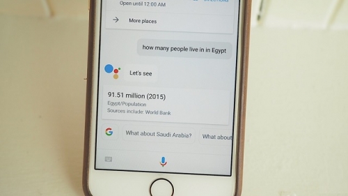 Người dùng iPhone 2017 có thể chọn Google Assistant làm trợ lý mặc định thay Siri