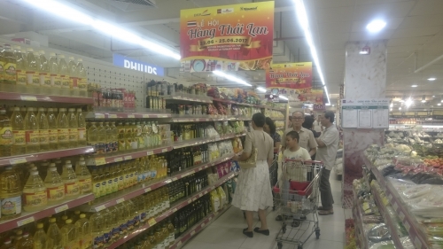 Hàng Thái Lan được bày bán tại các siêu thị Fivimart