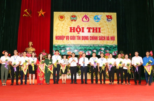 Hà Nội: Huyện Phúc Thọ giành giải Nhất thi nghiệp vụ giỏi tín dụng chính sách