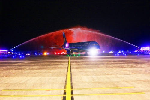 Cảng hàng không Quốc tế Vân Đồn đón chuyến bay đầu tiên từ Hàn Quốc