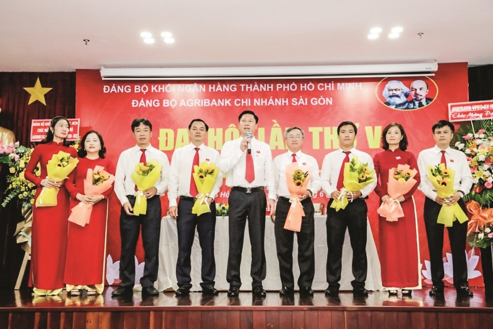 Xây dựng Đảng bộ Agribank Sài Gòn phát triển toàn diện và bền vững
