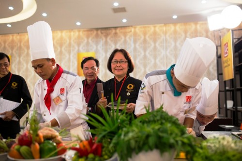 69 đầu bếp tham gia cuộc thi Chiếc thìa vàng năm 2015