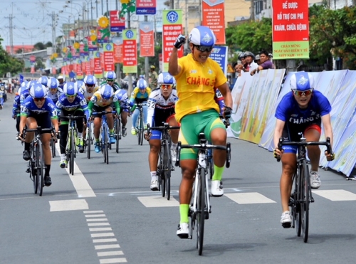 Tân Hiệp Phát tài trợ chính Giải xe đạp nữ toàn quốc mở rộng lần thứ 19