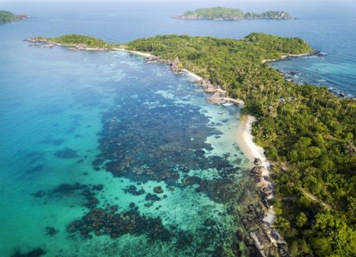Vẻ đẹp khác lạ của đảo Ngọc nhìn từ cáp treo