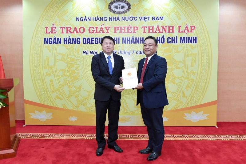 Trao Giấy phép thành lập Ngân hàng Daegu – Chi nhánh Thành phố Hồ Chí Minh