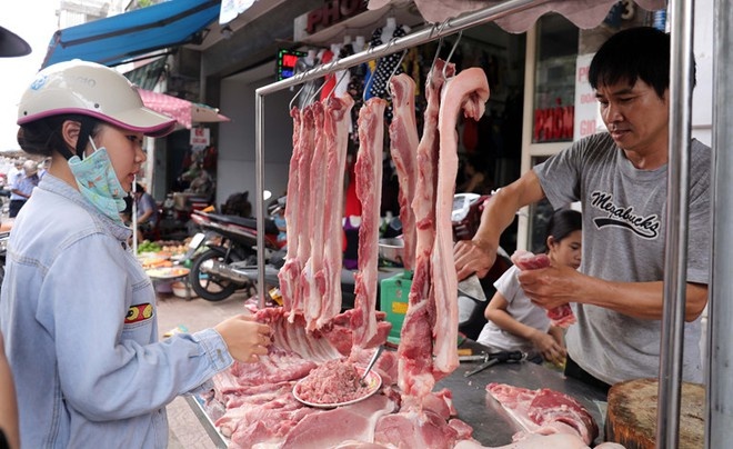 TP.HCM dự tính điều chỉnh tăng giá thịt lợn bình ổn