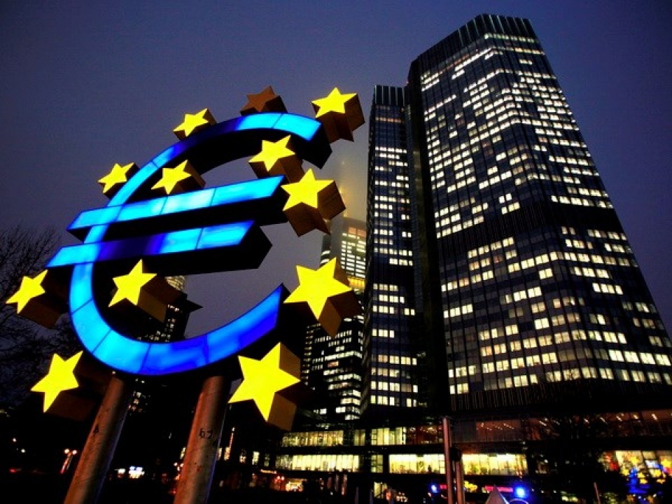 Cảnh báo rủi ro đối với các ngân hàng Eurozone