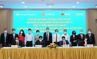 Vietnam Airlines ký kết hợp đồng tín dụng với 3 ngân hàng nhằm tháo gỡ khó khăn do dịch COVID-19