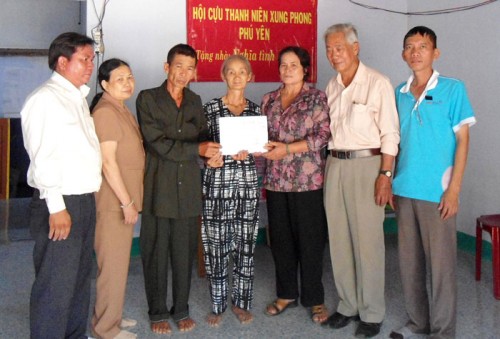 VietinBank trao tặng 3 căn nhà Nghĩa tình đồng đội