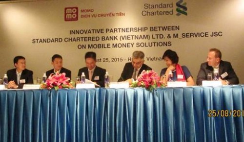 Standard Chartered triển khai dịch vụ ví điện tử