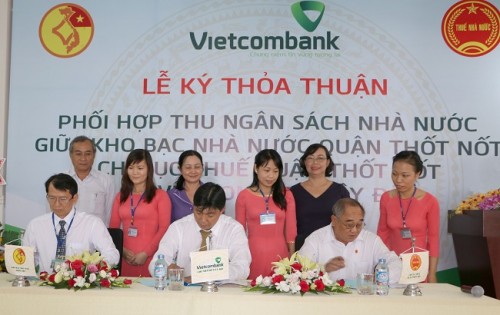 Vietcombank phối hợp thu ngân sách với các đơn vị trên địa bàn Cần Thơ