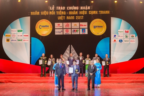 SHB lọt Top 20 nhãn hiệu nổi tiếng Việt Nam 2017