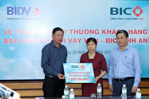 BIC chi trả hơn 2 tỷ đồng tiền bảo hiểm cho khách hàng tại Khánh Hòa