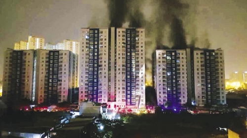 Vụ cháy chung cư Carina: Công ty Hùng Thanh không đủ kinh phí hỗ trợ dân