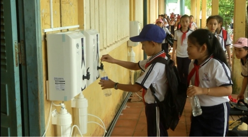 Hàng tỷ đồng mở rộng chương trình “Nước sạch học đường”