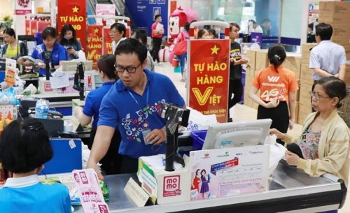 Co.opmart giảm giá mạnh sản phẩm hàng Việt