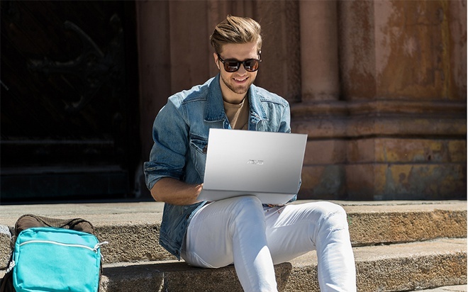 MacBook Air 2020 và loạt laptop văn phòng đang giảm giá