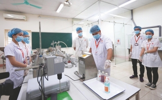 Đối phó với khủng hoảng nhân lực y tế