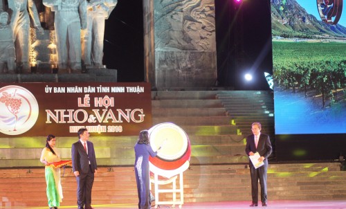 Khai mạc Lễ hội Nho và Vang Ninh Thuận năm 2016