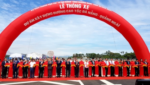 Thông xe toàn tuyến cao tốc Đà Nẵng - Quảng Ngãi