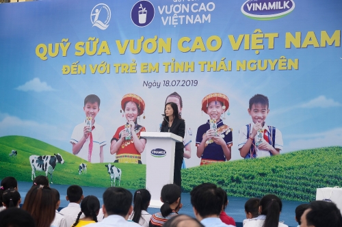 Quỹ sữa Vươn Cao Việt Nam: Nỗ lực vì sứ mệnh: “Để mọi trẻ em đều được uống sữa mỗi ngày”