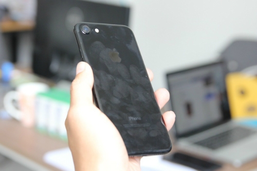 Giá iPhone 7 xách tay giảm sâu