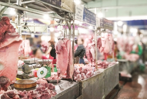 Cần sớm ổn định thị trường thịt heo