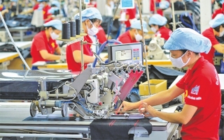 Doanh nghiệp tăng cường tuyển dụng phục vụ đơn hàng cuối năm