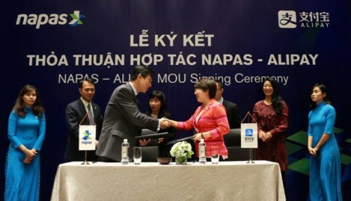 Napas ký kết thỏa thuận hợp tác với Alipay