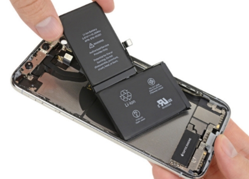 iPhone X có pin kém xa iPhone 8 Plus