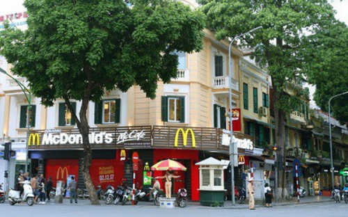 McDonald’s Hàng Bài chính thức khai trương