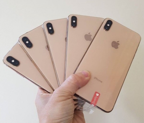 iPhone xách tay đời cũ tiếp tục giảm giá mạnh tại Việt Nam