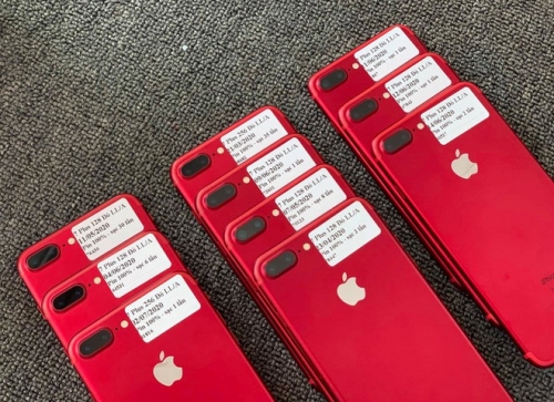 iPhone xách tay đời cũ tiếp tục giảm giá mạnh tại Việt Nam