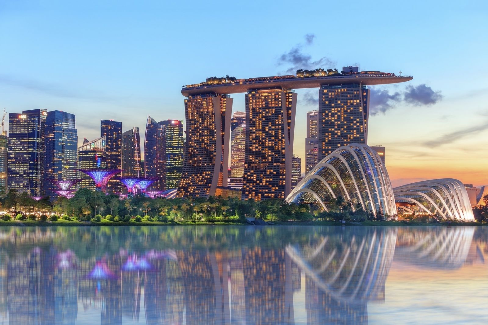 kinh te singapore du kien se phuc hoi vao nam 2021