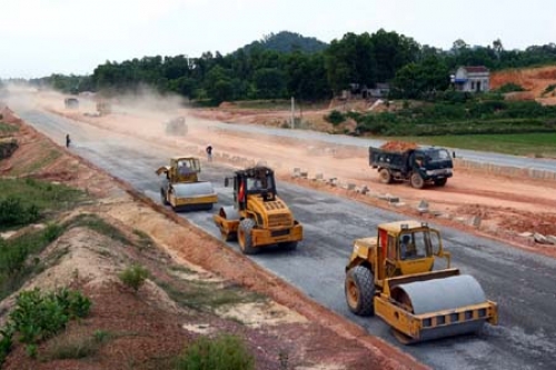 Thủ tướng yêu cầu đẩy nhanh tiến độ giải ngân vốn đầu tư công