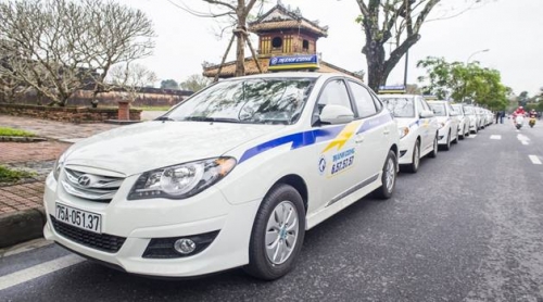 Taxi Thành Công triển khai ứng dụng gọi taxi cạnh tranh với Uber và Grab