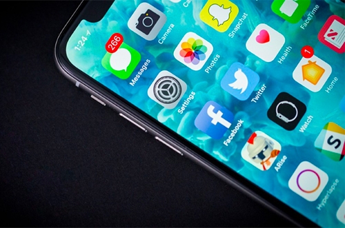 Apple sắp 'bắt tay' LG sản xuất màn hình OLED cho iPhone X