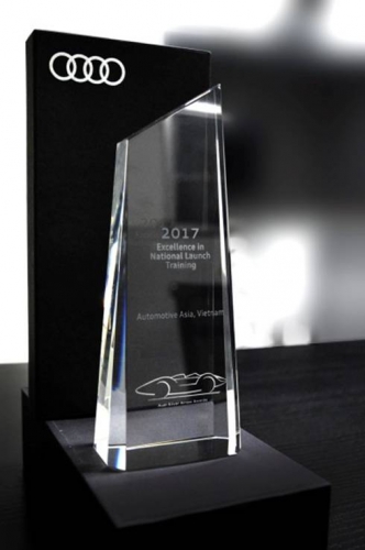 Audi Việt Nam nhận hai giải thưởng quốc tế về đào tạo sản phẩm mới